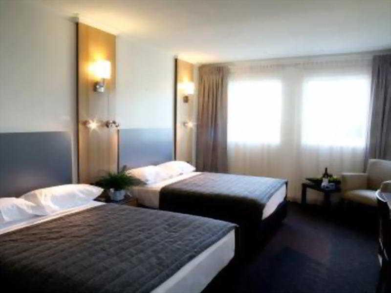Metro Hotel Ipswich International Quarto foto